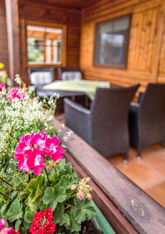 Bartlhof-Ferienwohnungen-Zimmer ブルクレンゲンフェルト エクステリア 写真