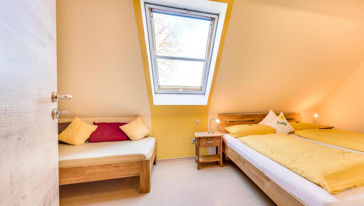 Bartlhof-Ferienwohnungen-Zimmer ブルクレンゲンフェルト エクステリア 写真