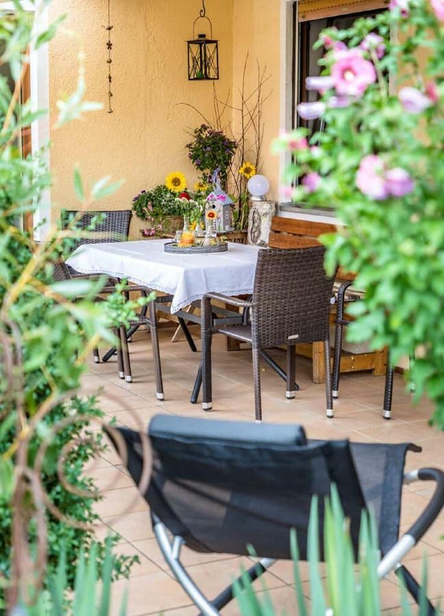 Bartlhof-Ferienwohnungen-Zimmer ブルクレンゲンフェルト エクステリア 写真