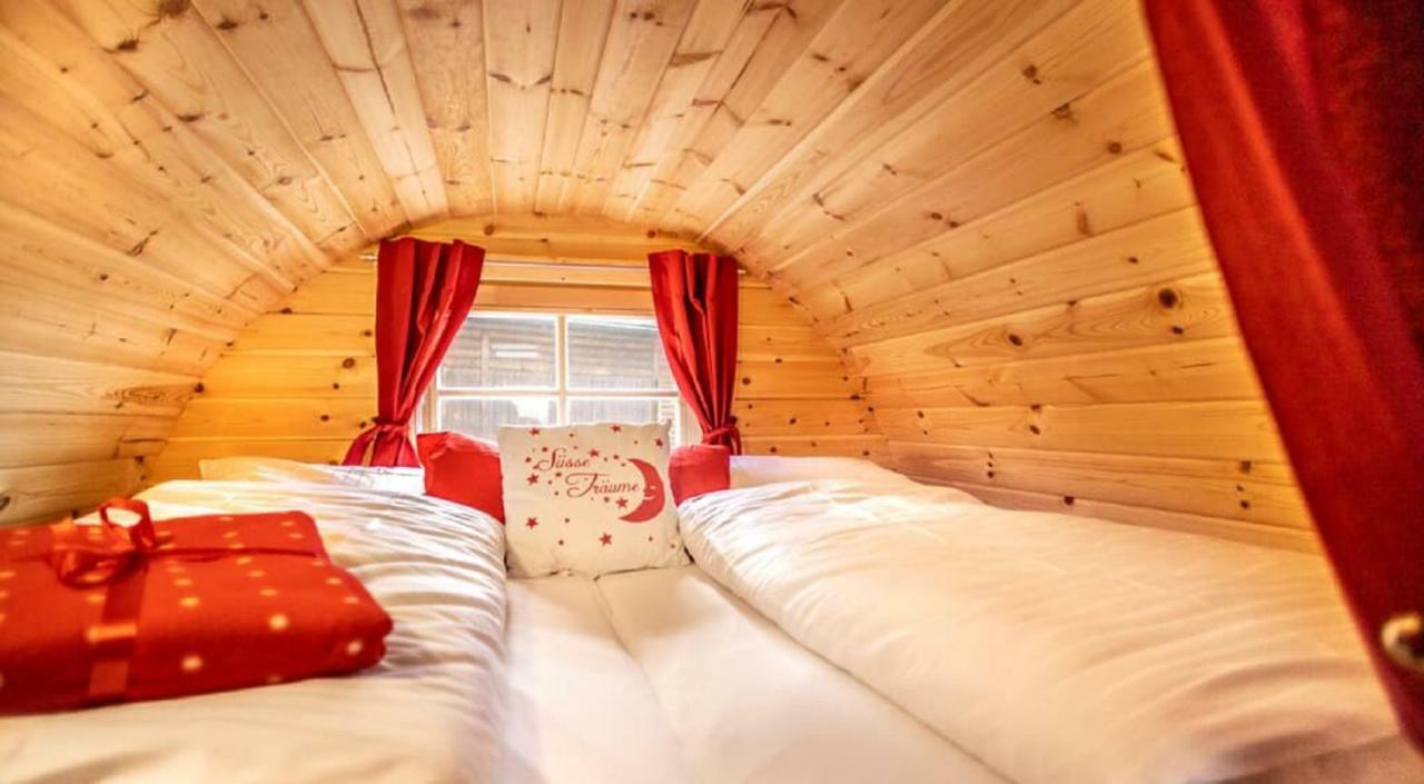 Bartlhof-Ferienwohnungen-Zimmer ブルクレンゲンフェルト エクステリア 写真